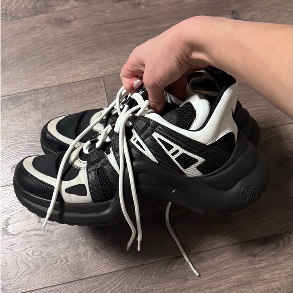 Louis Vuitton Black and White Women's Sneakers - Picture 1 of 4